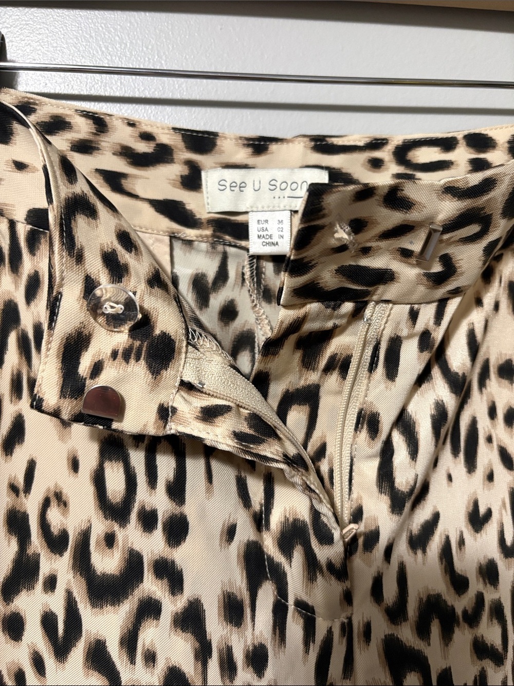 See U Soon Leopard Print Mid Rise Ankle Pants - Picture 3 of 9